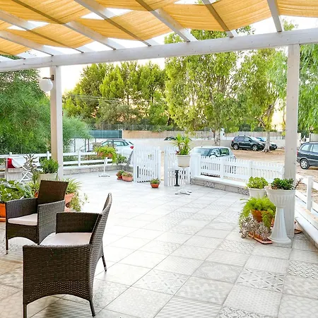 A Casa Di Pietro Uno بيت للعطل *